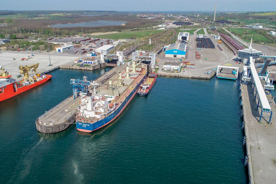 Hafen Mukran – Luftaufnahme Hafenbecken
